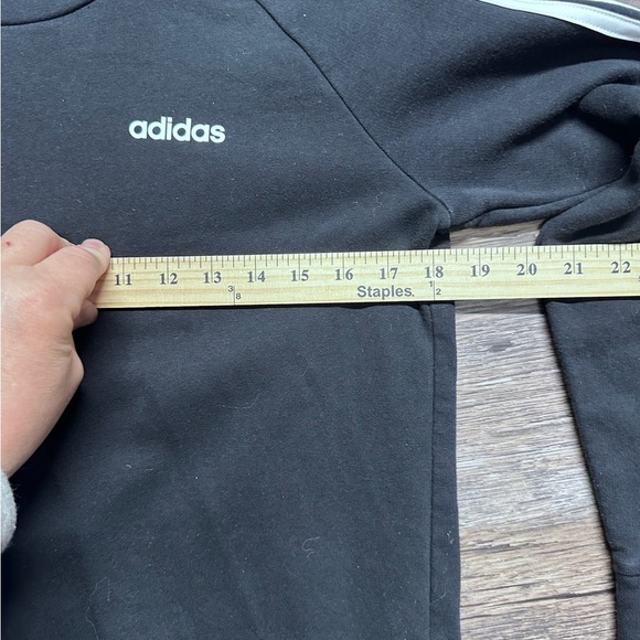 Adidas Black Crewneck Sweatshirt with Iconic Stripes - Picture 5 of 9